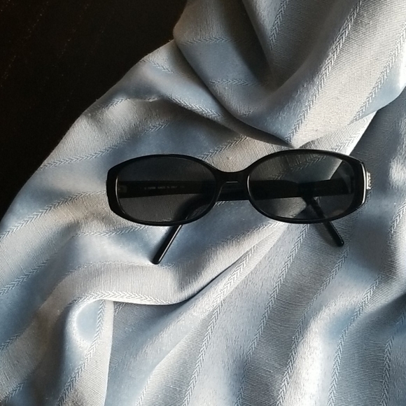 Fendi Black Diamond Sunglasses main image 10